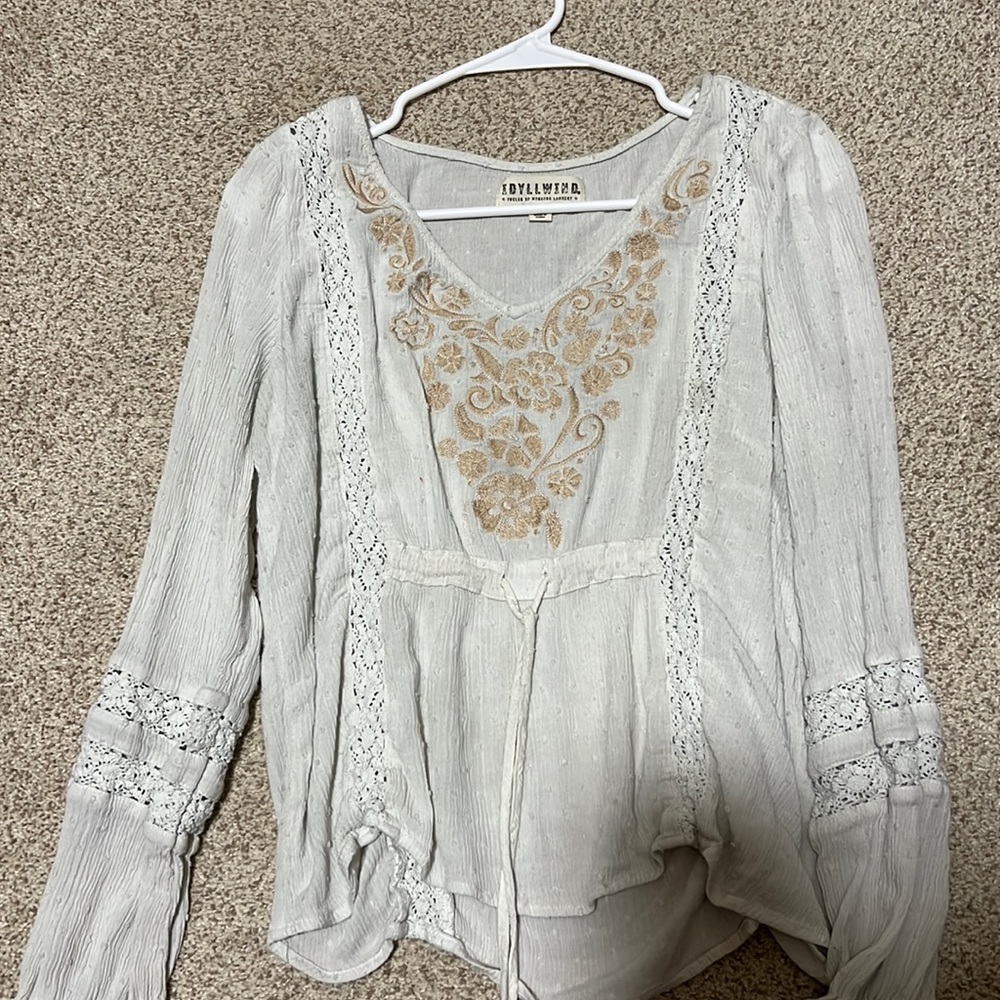 Miranda Lambert blouse